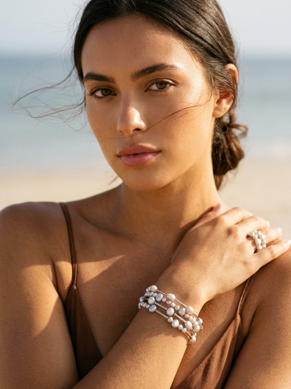 Cultured Pearl Multi-Strand Bracelet White & GreyPearls